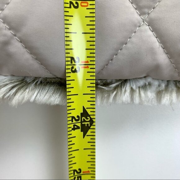 Weatherproof Reversible Puffer Vest Medium - Picture 5 of 5